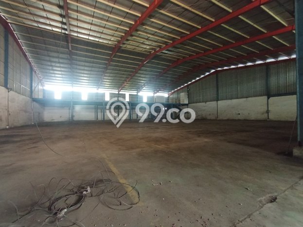 Gudang Disewakan Kawasan Cimahi Selatan, Luas 2500m², Area Komersial, Akses Utama Gudang Disewakan Kawasan Cimahi Selatan, Luas 2500m², Area Komersial, Akses Utama