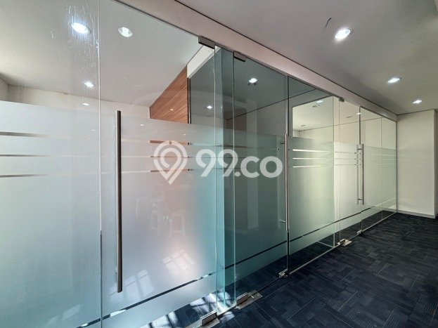 Rumah Strategis kawasan , 8 KT, Area Tenang, Luas 1440m2m² Bangunan 900m2m² Rumah Strategis kawasan , 8 KT, Area Tenang, Luas 1440m2m² Bangunan 900m2m²