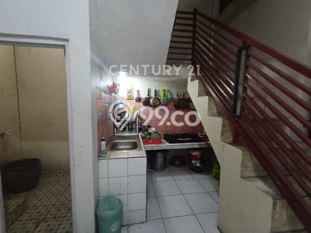 LOKASI PREMIUM! Ruko di Cimahi Tengah, Luas 245m², Mainroad, Area Bisnis LOKASI PREMIUM! Ruko di Cimahi Tengah, Luas 245m², Mainroad, Area Bisnis