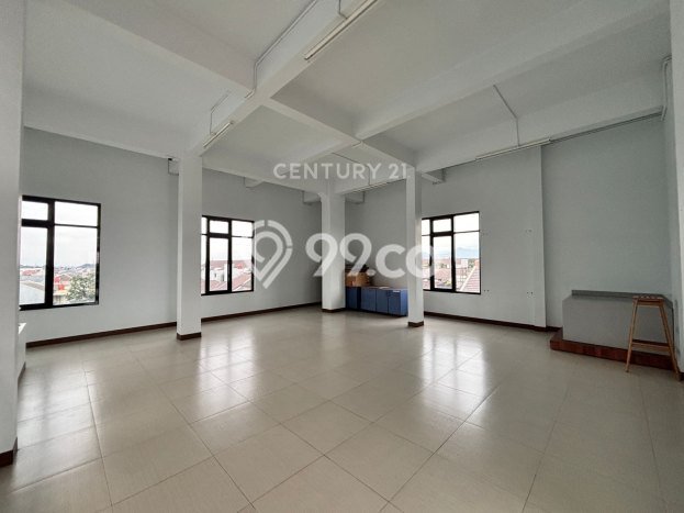 Dijual Rumah Premium dengan Fasilitas Sekitar Komplit di Batununggal, Bandung Dijual Rumah Premium dengan Fasilitas Sekitar Komplit di Batununggal, Bandung