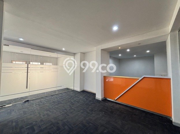 Rumah Strategis kawasan , 8 KT, Area Tenang, Luas 1440m2m² Bangunan 900m2m² Rumah Strategis kawasan , 8 KT, Area Tenang, Luas 1440m2m² Bangunan 900m2m²