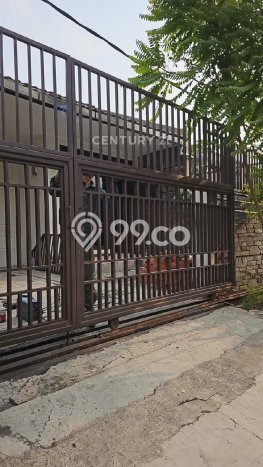 Rumah Luas Asri 2 KT Siap Pakai di Taman Kopo Indah Bandung Rumah Luas Asri 2 KT Siap Pakai di Taman Kopo Indah Bandung