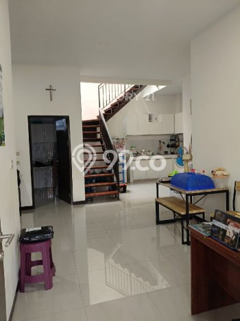 Hunian Nyaman Asri 4 KT Siap Huni di Taman Kopo Indah Bandung Hunian Nyaman Asri 4 KT Siap Huni di Taman Kopo Indah Bandung
