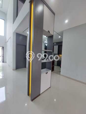 Hunian Elit LB 270m2 Siap Huni Desain Elegan di Cikupa Citra Raya, Tangerang Hunian Elit LB 270m2 Siap Huni Desain Elegan di Cikupa Citra Raya, Tangerang