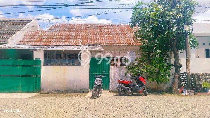 Unit Kost Dijual di Bekasi Spesifikasi 13 Kamar Tidur dan Area Ramai Unit Kost Dijual di Bekasi Spesifikasi 13 Kamar Tidur dan Area Ramai