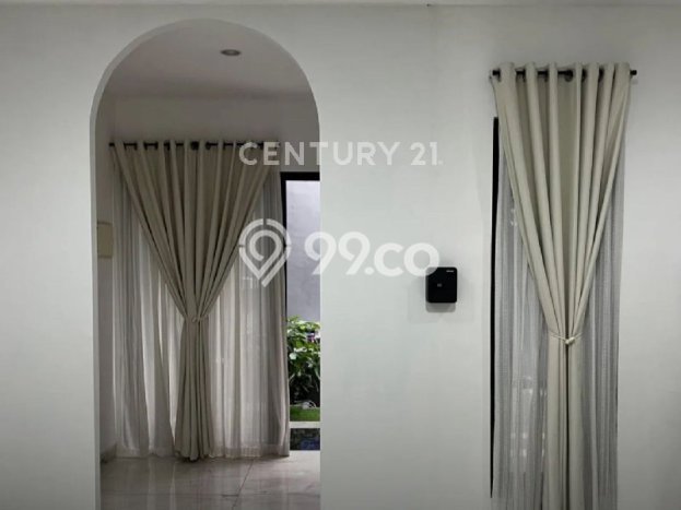 For Sale Rumah Elit Exclusive di Kebon Jeruk, Jakarta Barat For Sale Rumah Elit Exclusive di Kebon Jeruk, Jakarta Barat