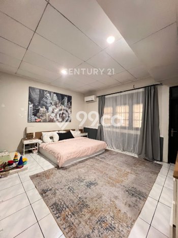 Dijual Rumah Mewah Elegan Dengan View Eksklusif di Duri Kepa, Jakarta Barat Dijual Rumah Mewah Elegan Dengan View Eksklusif di Duri Kepa, Jakarta Barat