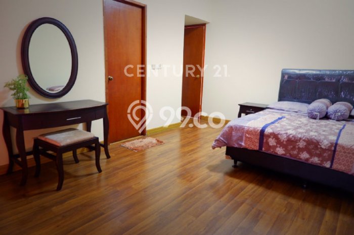 Sewa Apartemen Murah di Taman Anggrek 3 Bedroom Sewa Apartemen Murah di Taman Anggrek 3 Bedroom