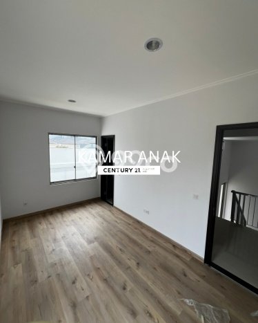 Rumah Elit Modern Siap Huni di Pantai Indah Kapuk Jakarta Utara Rumah Elit Modern Siap Huni di Pantai Indah Kapuk Jakarta Utara