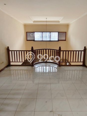 Rumah Luxury Modern Tanpa Renovasi di Bintaro Tangerang Selatan Rumah Luxury Modern Tanpa Renovasi di Bintaro Tangerang Selatan