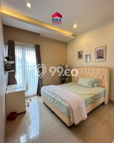 Hunian Mewah Dijual LT 216m2 di BSD, Tangerang Selatan Hunian Mewah Dijual LT 216m2 di BSD, Tangerang Selatan