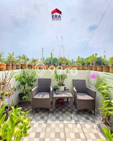 Rumah Eksklusif Dijual LT 211m2 di BSD, Tangerang Selatan Rumah Eksklusif Dijual LT 211m2 di BSD, Tangerang Selatan