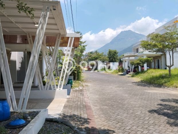 Rumah Modern Minimalis 3 KT Bisa Langsung Pindah di Batu Rumah Modern Minimalis 3 KT Bisa Langsung Pindah di Batu