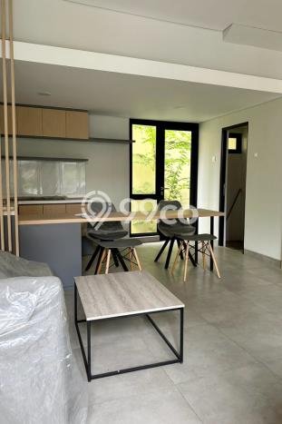 Jual Rumah Eksklusif 2 KT di Cibubur, Jakarta Timur Jual Rumah Eksklusif 2 KT di Cibubur, Jakarta Timur