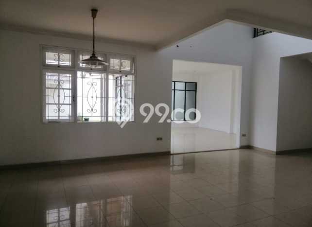 Dijual Rumah Mewah Megah Dengan View Eksklusif di Cibubur, Jakarta Timur Dijual Rumah Mewah Megah Dengan View Eksklusif di Cibubur, Jakarta Timur