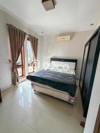 For Sale! Luxury House LT 221m2 Desain Elegan di Kota Wisata For Sale! Luxury House LT 221m2 Desain Elegan di Kota Wisata