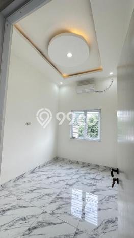 Ready to Use! Luxury House LT 107m2 Desain Modern di Cibubur Ready to Use! Luxury House LT 107m2 Desain Modern di Cibubur