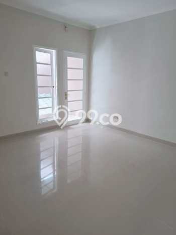 Jual Rumah Eksklusif 3 KT di Kota Wisata, Jakarta Timur Jual Rumah Eksklusif 3 KT di Kota Wisata, Jakarta Timur