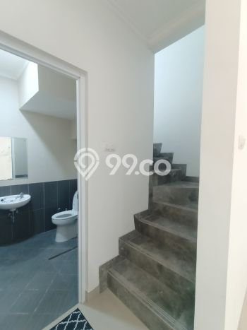 Jual Rumah Eksklusif 3 KT di Kota Wisata, Jakarta Timur Jual Rumah Eksklusif 3 KT di Kota Wisata, Jakarta Timur