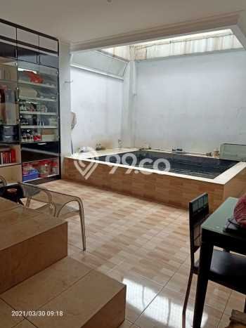 For Sale! Premium House LT 264m2 Desain Elegan di Kota Wisata For Sale! Premium House LT 264m2 Desain Elegan di Kota Wisata