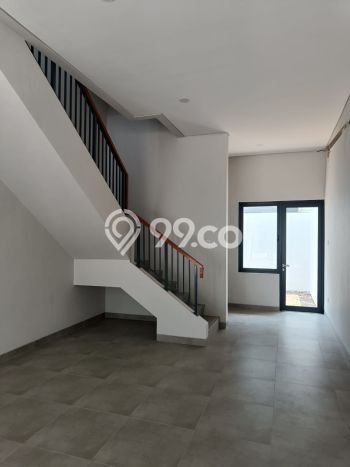 Ruko Bagus Dijual LB 141m2 Lokasi Strategis Jakarta Timur Area Cocok untuk Berbisnis Ruko Bagus Dijual LB 141m2 Lokasi Strategis Jakarta Timur Area Cocok untuk Berbisnis
