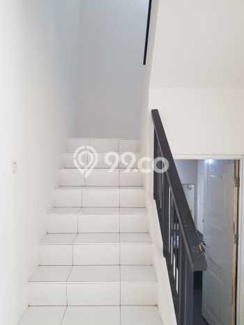 Dijual Hunian Rumah Terawat 3 KT di Kota Wisata, Jakarta Timur Dijual Hunian Rumah Terawat 3 KT di Kota Wisata, Jakarta Timur