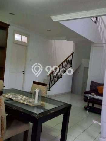 Rumah Modern 4 Kamar LT 250m2 di Kota Wisata Rumah Modern 4 Kamar LT 250m2 di Kota Wisata