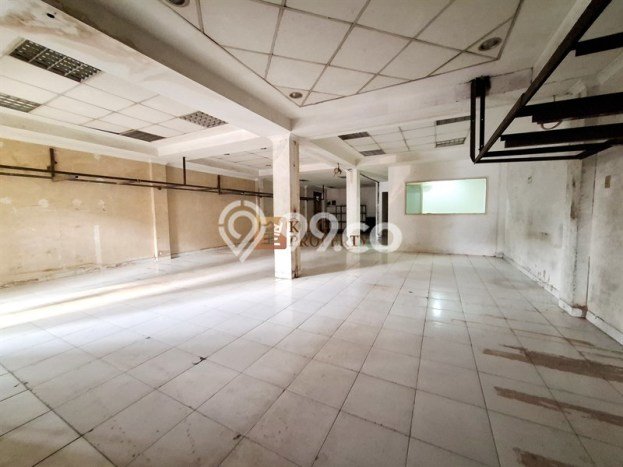 Ruko Bagus Dijual LB 434m2 Lokasi Strategis Jakarta Barat Area Cocok untuk Bisnis Ruko Bagus Dijual LB 434m2 Lokasi Strategis Jakarta Barat Area Cocok untuk Bisnis