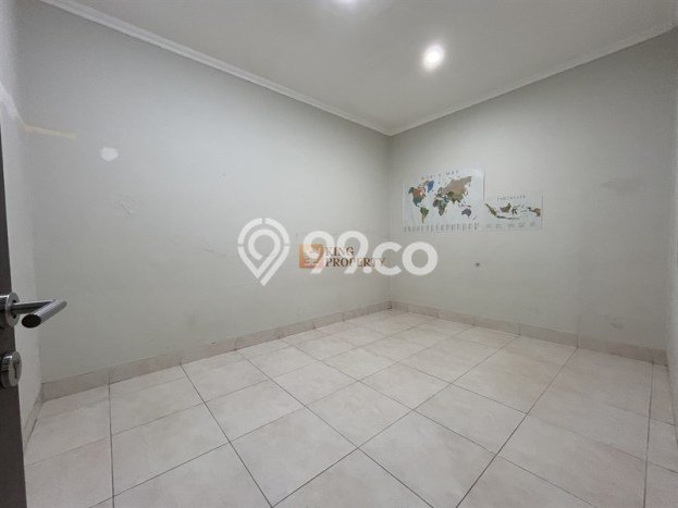 LOKASI PREMIUM! Rumah area Duri Kepa, 5 KT, Area Tenang, Luas 132m2m² Bangunan 200m2m² LOKASI PREMIUM! Rumah area Duri Kepa, 5 KT, Area Tenang, Luas 132m2m² Bangunan 200m2m²