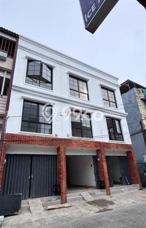 Ruko Komersial Disewakan di Pademangan Jakarta Utara Luas 135m2 Ruko Komersial Disewakan di Pademangan Jakarta Utara Luas 135m2