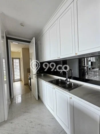 Hunian Apartemen High-Class untuk Dijual di Jakarta Barat dengan 3 BR & 3 Kamar Mandi Hunian Apartemen High-Class untuk Dijual di Jakarta Barat dengan 3 BR & 3 Kamar Mandi