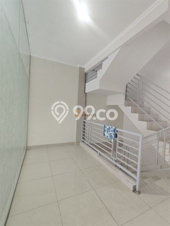 Unit Ruko Dijual di Jakarta Barat LT 56m2 & LB 140m2 Unit Ruko Dijual di Jakarta Barat LT 56m2 & LB 140m2