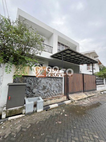 Jual Rumah Luas Elegan Dengan View Eksklusif di Duri Kepa, Jakarta Barat Jual Rumah Luas Elegan Dengan View Eksklusif di Duri Kepa, Jakarta Barat