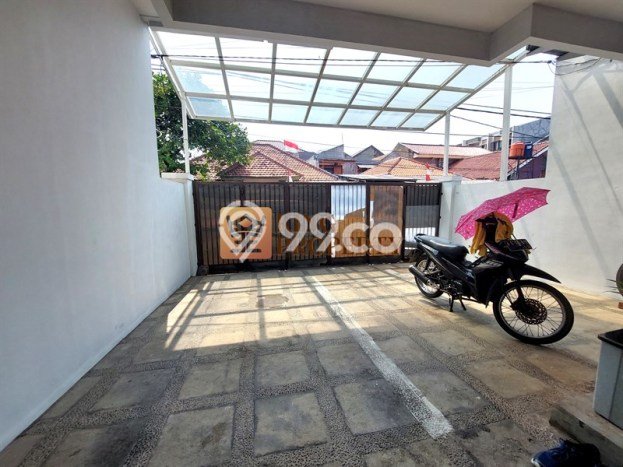 Ready to Use! Premium House LT 144m2 Desain Modern di Tomang Ready to Use! Premium House LT 144m2 Desain Modern di Tomang