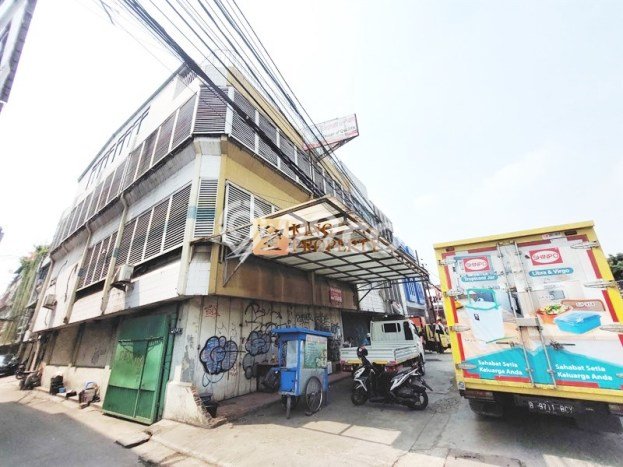 Ruko Bagus Dijual LB 434m2 Lokasi Strategis Jakarta Barat Area Cocok untuk Bisnis Ruko Bagus Dijual LB 434m2 Lokasi Strategis Jakarta Barat Area Cocok untuk Bisnis