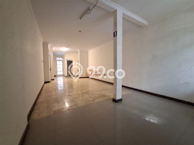 Rumah Elit Modern Tanpa Renovasi di Kuningan Jakarta Selatan Rumah Elit Modern Tanpa Renovasi di Kuningan Jakarta Selatan