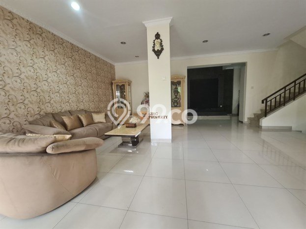 Disewakan! Rumah 3 Kamar Tidur &
3 Kamar Mandi di Puri Mansion, Jakarta Barat Disewakan! Rumah 3 Kamar Tidur &
3 Kamar Mandi di Puri Mansion, Jakarta Barat