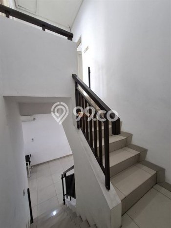 Sewa Rumah Murah di Puri Mansion Jakarta Barat Punya 4 Kamar Tidur Sewa Rumah Murah di Puri Mansion Jakarta Barat Punya 4 Kamar Tidur