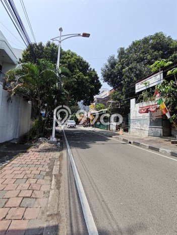 Unit Ruko Dijual di Jakarta Barat LT 56m2 & LB 140m2 Unit Ruko Dijual di Jakarta Barat LT 56m2 & LB 140m2