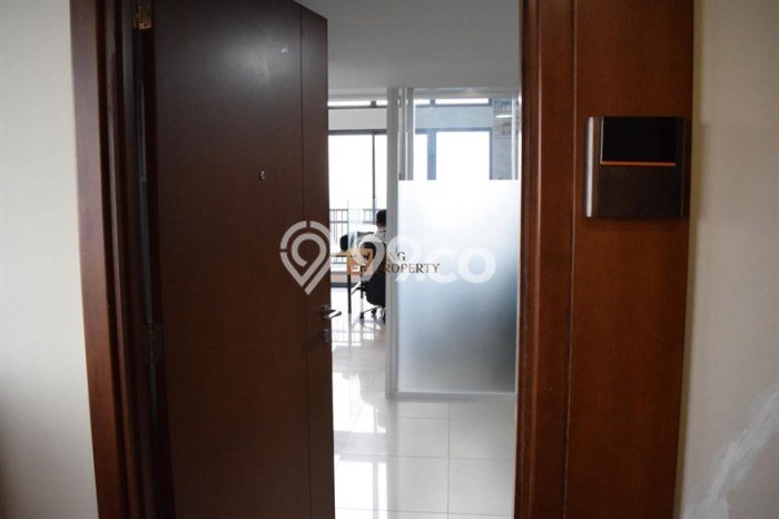 Area Ramai! Kantor Dijual di Kebayoran Lama untuk Bisnis Luas Bangunan 102m2 Area Ramai! Kantor Dijual di Kebayoran Lama untuk Bisnis Luas Bangunan 102m2