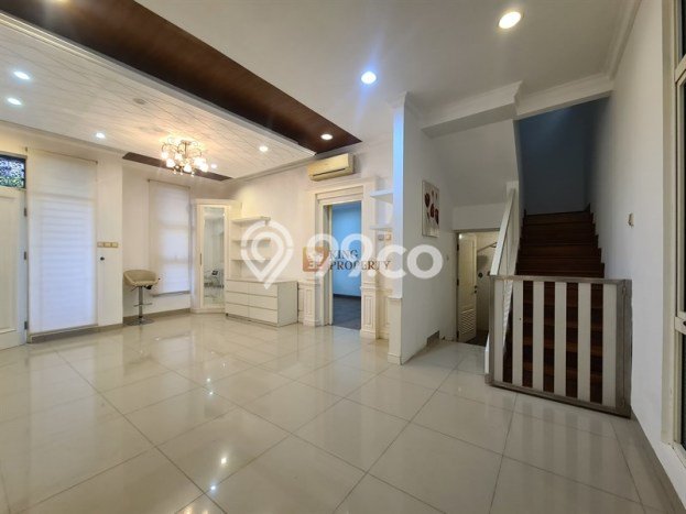 Rumah Disewakan Jakarta Barat LT 150m2 LB 260m2 Kawasan Puri Mansion Rumah Disewakan Jakarta Barat LT 150m2 LB 260m2 Kawasan Puri Mansion