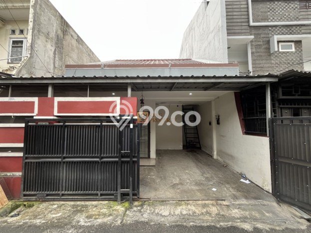 LOKASI PREMIUM! Rumah area Duri Kepa, 5 KT, Area Tenang, Luas 132m2m² Bangunan 200m2m² LOKASI PREMIUM! Rumah area Duri Kepa, 5 KT, Area Tenang, Luas 132m2m² Bangunan 200m2m²