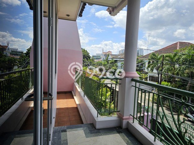 Rumah 4 Kamar Harga Terjangkau di Tanjung Duren, Jakarta Barat Rumah 4 Kamar Harga Terjangkau di Tanjung Duren, Jakarta Barat