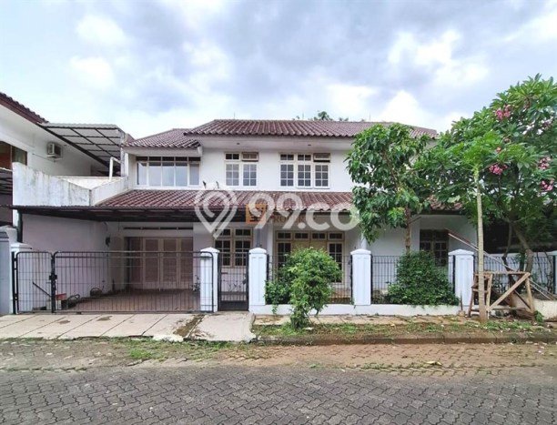Rumah Elit Modern Tanpa Renovasi di Kuningan Jakarta Selatan Rumah Elit Modern Tanpa Renovasi di Kuningan Jakarta Selatan