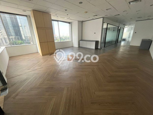 Unit Kantor Disewakan di Sudirman di Area Ramai & Strategis Unit Kantor Disewakan di Sudirman di Area Ramai & Strategis