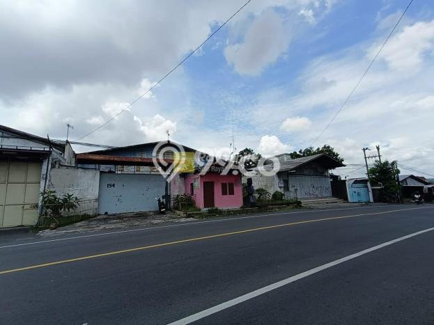 Gudang Dijual di Prime Area Surakarta Luas 1000m2 Gudang Dijual di Prime Area Surakarta Luas 1000m2
