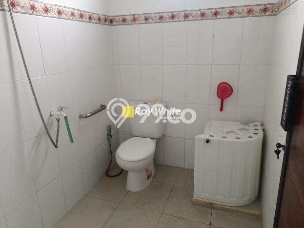 Dijual Rumah 5 Kamar Lokasi Strategis Nyaman dan Strategis di Manahan Dijual Rumah 5 Kamar Lokasi Strategis Nyaman dan Strategis di Manahan