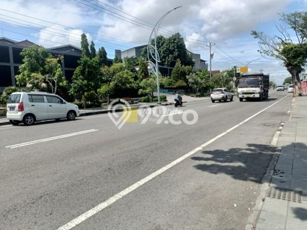 Unit Gudang Dijual di Jebres Surakarta Luas Bangunan 1460m2 Unit Gudang Dijual di Jebres Surakarta Luas Bangunan 1460m2