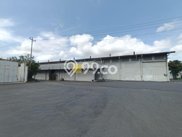 Unit Gudang Dijual di Jebres Surakarta Luas Bangunan 1460m2 Unit Gudang Dijual di Jebres Surakarta Luas Bangunan 1460m2
