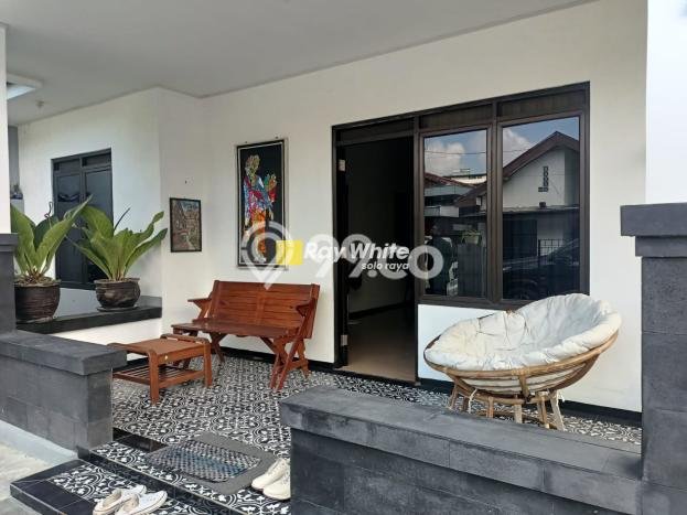 Dijual Rumah 5 Kamar Lokasi Strategis Nyaman dan Strategis di Manahan Dijual Rumah 5 Kamar Lokasi Strategis Nyaman dan Strategis di Manahan